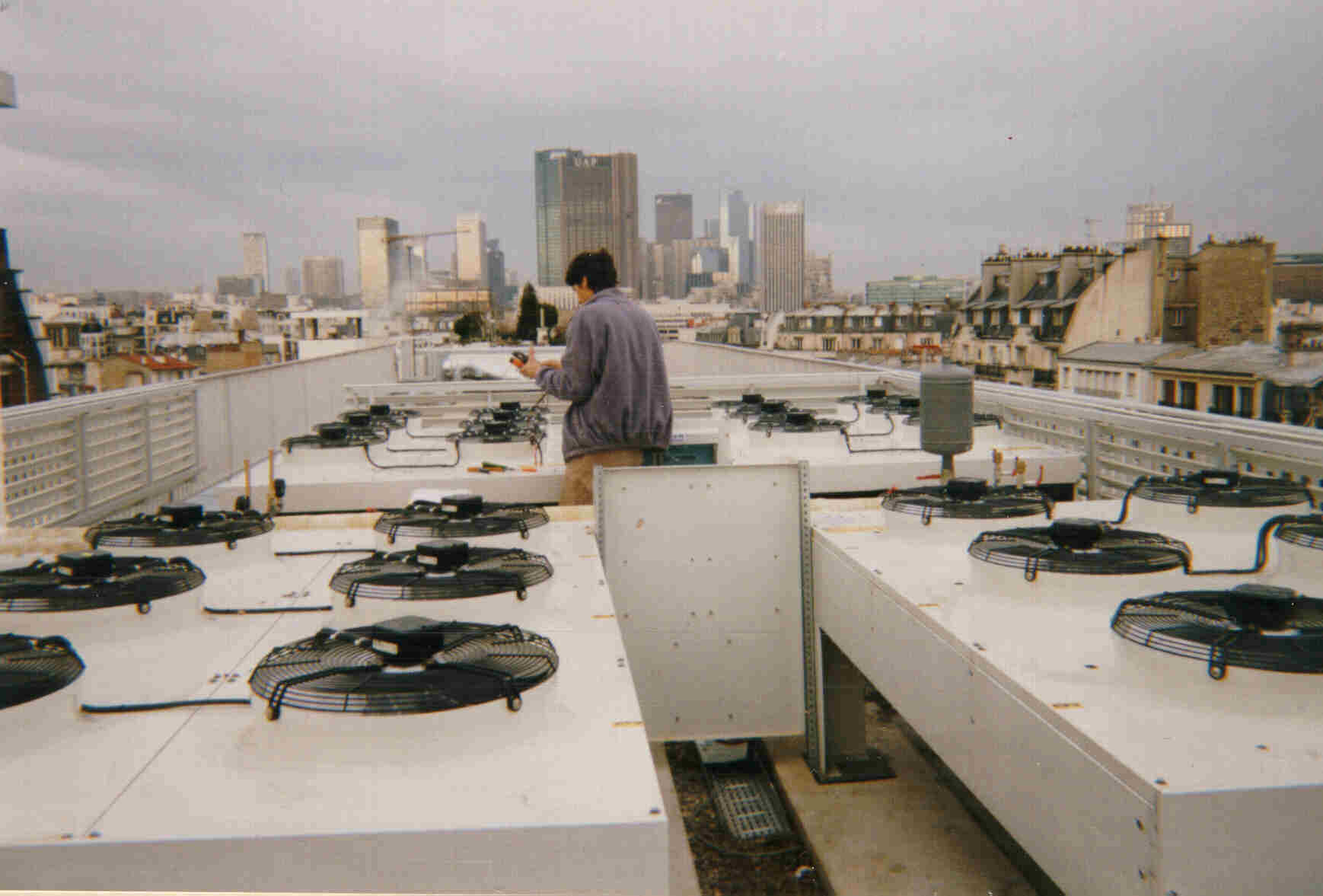 LA DÉFENSE - Paris - France.SHV 500 air cooled condenser